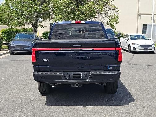 2024 Ford F-150 Lightning LARIAT