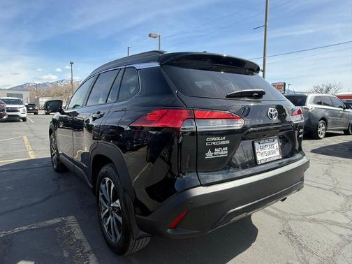 2022 Toyota Corolla Cross XLE