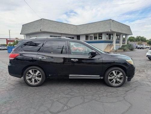 2013 Nissan Pathfinder Platinum