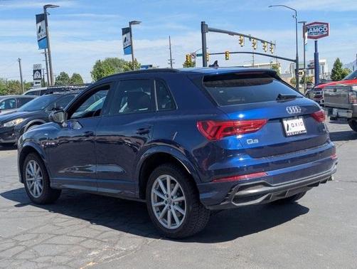 2022 Audi Q3 45 S line Premium