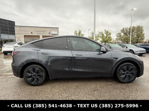 Stealth Gray 2024 Tesla Model Y Long Range