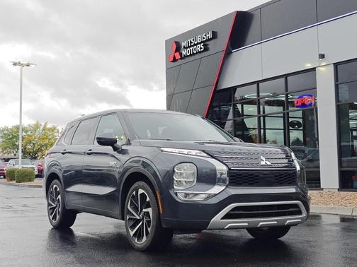 2024 Mitsubishi Outlander PHEV SE