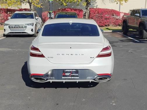 2022 Genesis G70 3.3T