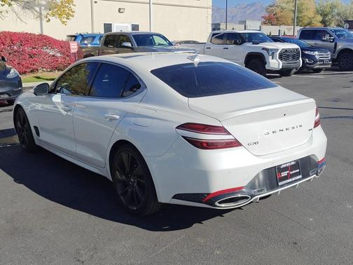 2022 Genesis G70 3.3T