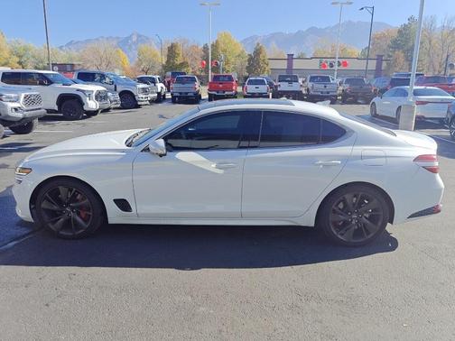 2022 Genesis G70 3.3T