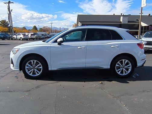 2023 Audi Q3 45 S line Premium