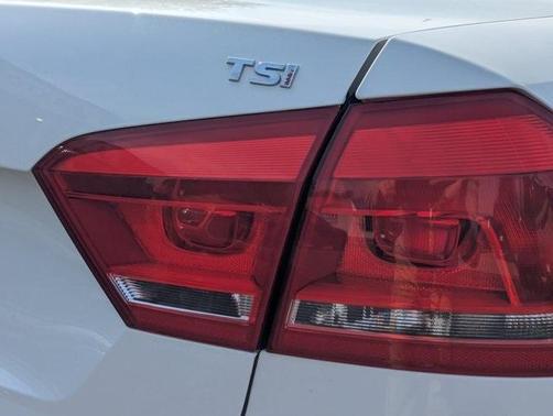 2014 Volkswagen Passat 