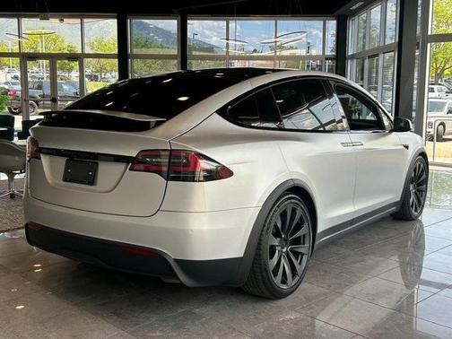 2022 Tesla Model X Plaid