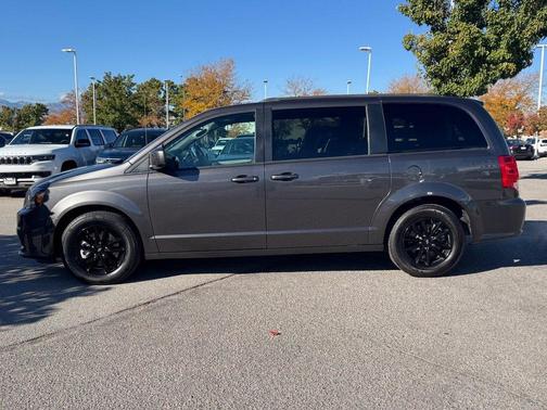 Granite Crystal Clearcoat Metallic 2019 Dodge Grand Caravan GT