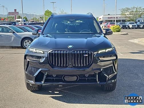 2025 BMW X7 M60i