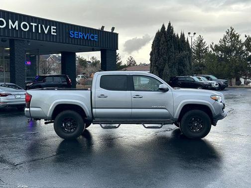2021 Toyota Tacoma 
