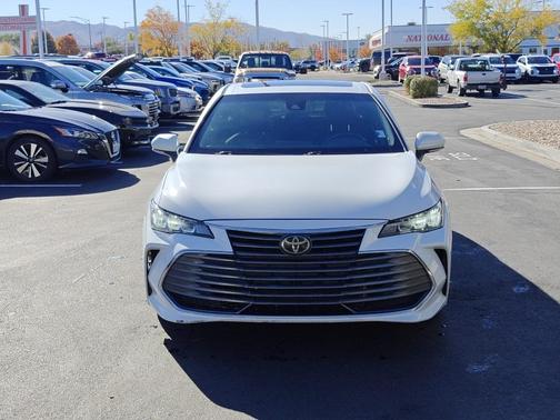 2020 Toyota Avalon XLE