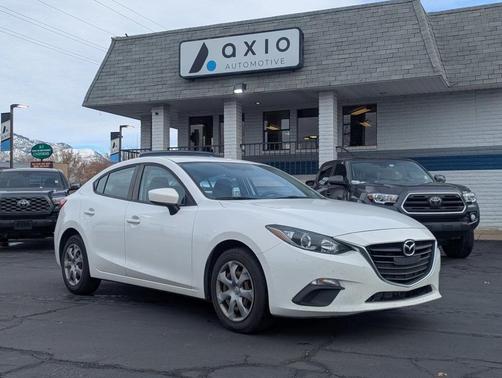 2015 Mazda Mazda3 i Sport