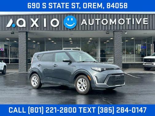 Gravity Gray 2023 Kia Soul LX