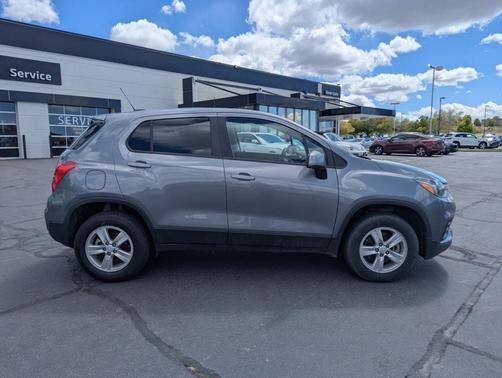Satin Steel Metallic 2020 Chevrolet Trax LS