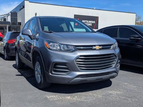 Satin Steel Metallic 2020 Chevrolet Trax LS
