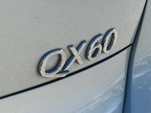 2017 INFINITI QX60 Base