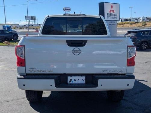 2024 Nissan Titan SV