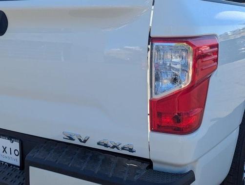 2024 Nissan Titan SV