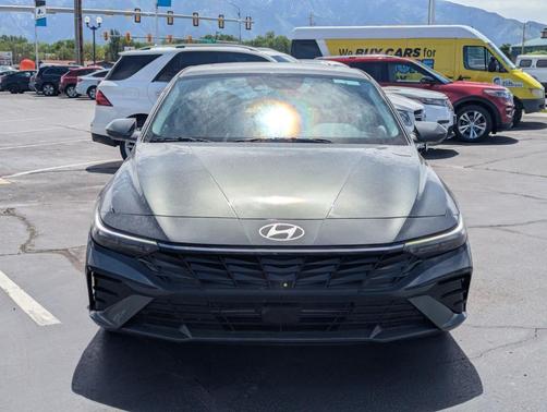 Amazon Gray 2025 Hyundai ELANTRA SEL Convenience