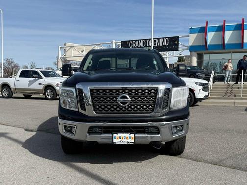 2016 Nissan Titan XD SV