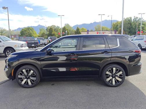 2025 Mitsubishi Outlander
