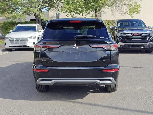 2025 Mitsubishi Outlander