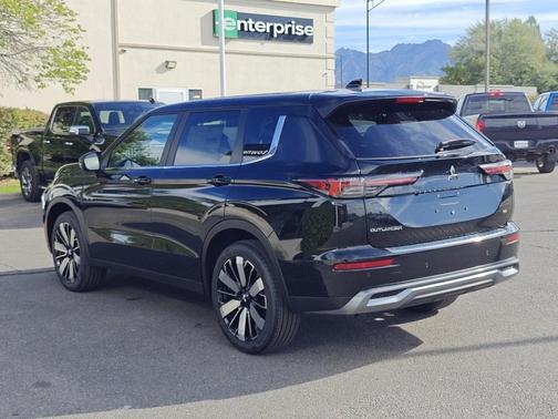 2025 Mitsubishi Outlander