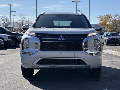 2024 Mitsubishi Outlander SEL