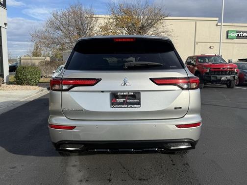 2023 Mitsubishi Outlander SE Black Edition