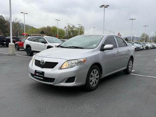 Silver 2009 Toyota Corolla LE