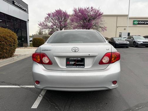 Silver 2009 Toyota Corolla LE