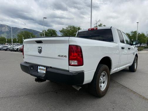 Bright White Clearcoat 2022 RAM 1500 Classic Tradesman