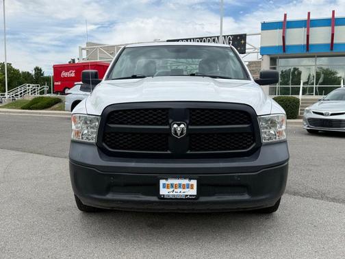 Bright White Clearcoat 2022 RAM 1500 Classic Tradesman
