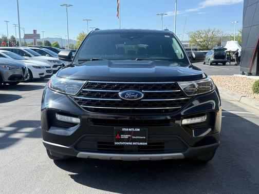 Black Metallic 2020 Ford Explorer XLT