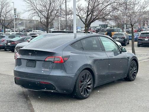 2023 Tesla Model Y Performance