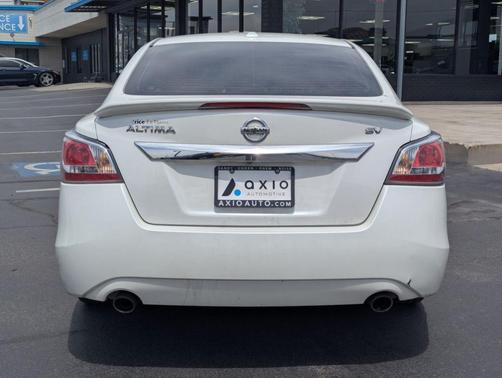 Pearl White 2015 Nissan Altima 2.5 SV