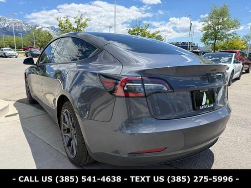 Gray 2022 Tesla Model 3 Long Range