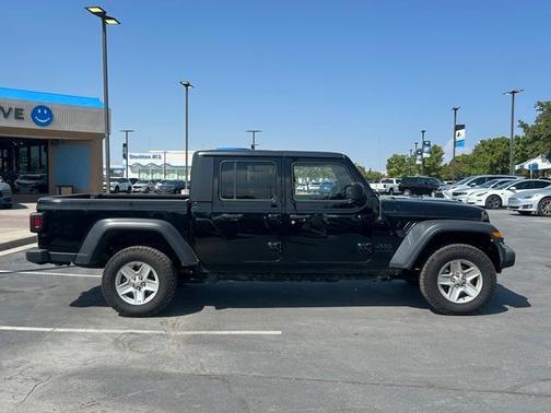 2020 Jeep Gladiator Sport