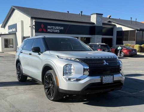 2022 Mitsubishi Outlander SE Launch Edition