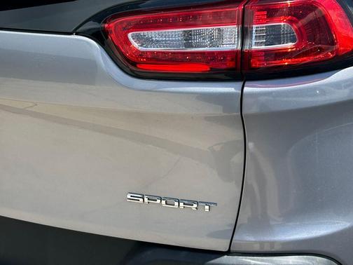 Billet Silver Metallic Clearcoat 2017 Jeep Cherokee Sport
