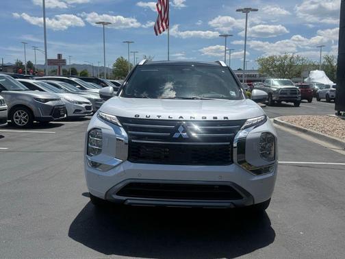 Black 2026 Mitsubishi Outlander SEL