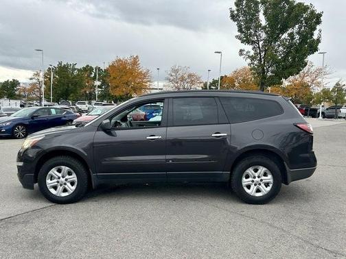 2017 Chevrolet Traverse LS