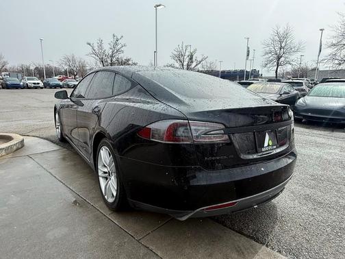 2015 Tesla Model S 70D