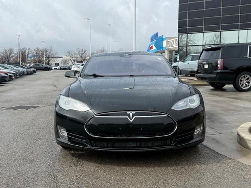 2015 Tesla Model S 70D