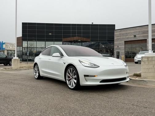 2018 Tesla Model 3 Performance