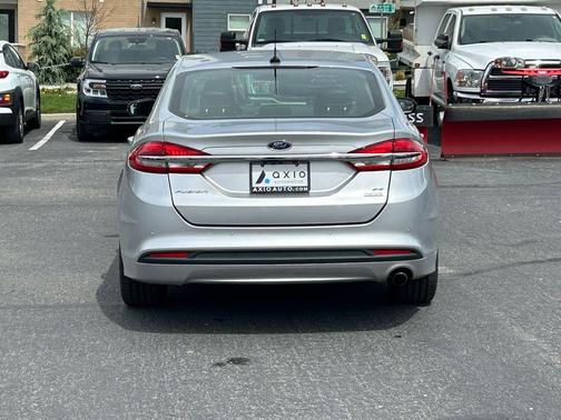 Ingot Silver 2018 Ford Fusion SE