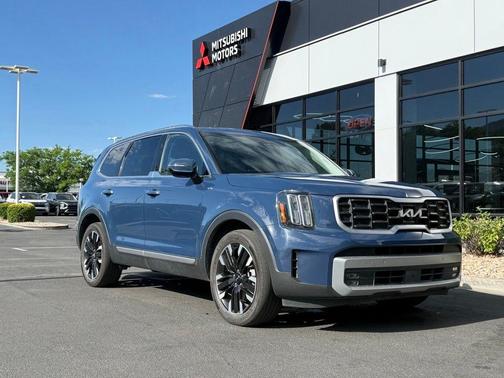 Midnight Black 2023 Kia Telluride SX