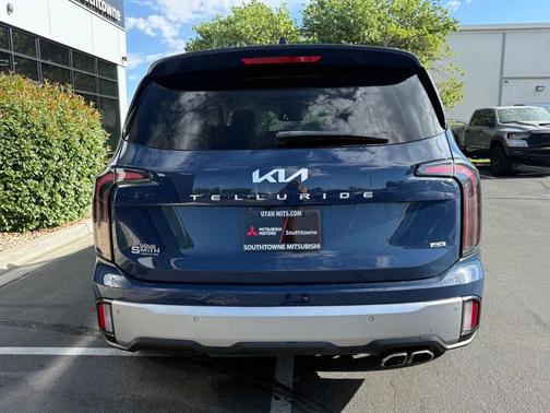 Midnight Black 2023 Kia Telluride SX