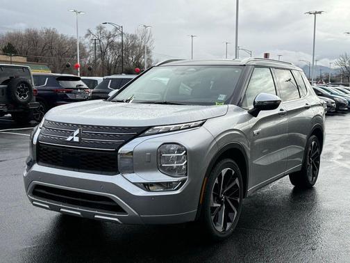 2025 Mitsubishi Outlander PHEV SEL